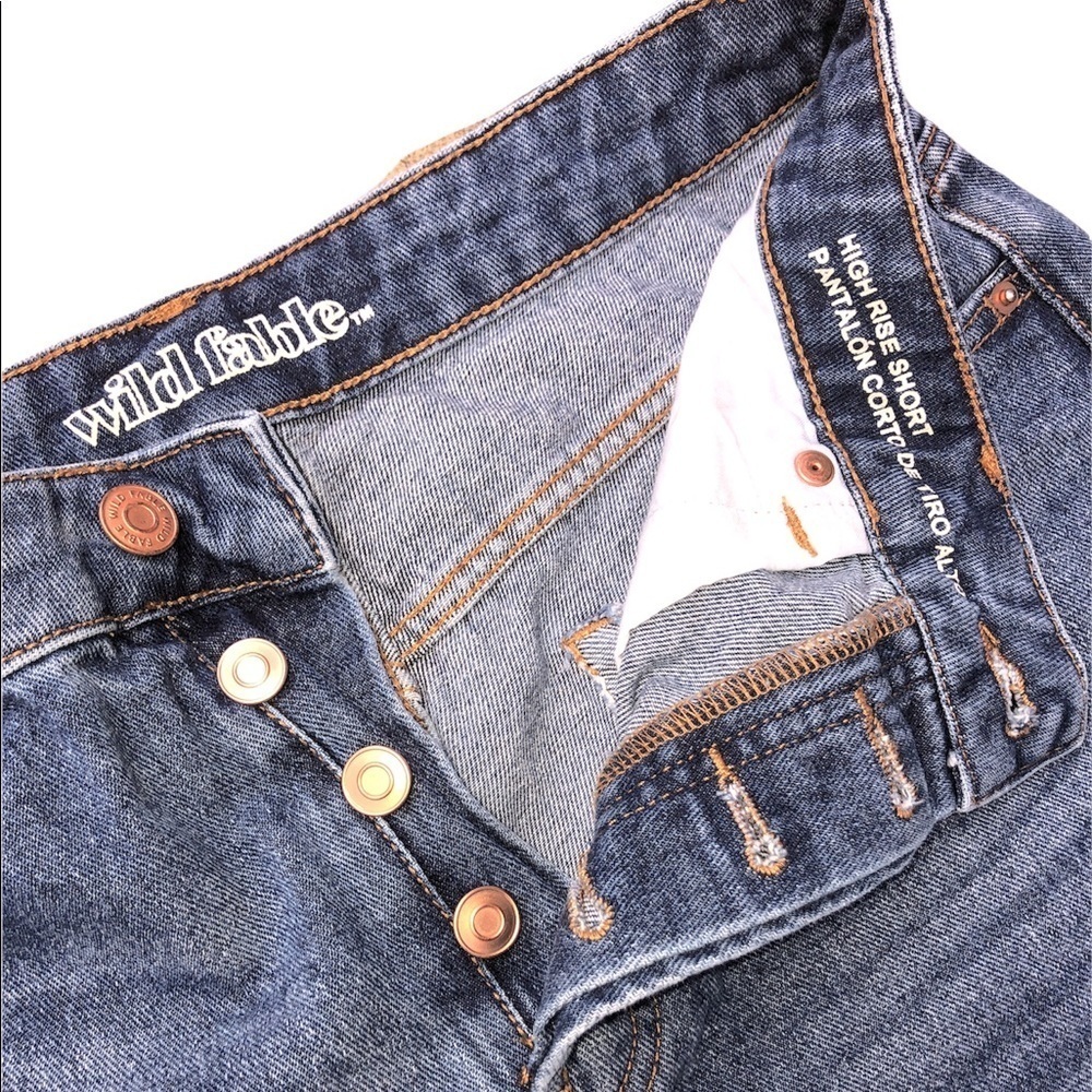 Wild Fable size 6 high rise distressed denim short - Picture 3 of 4